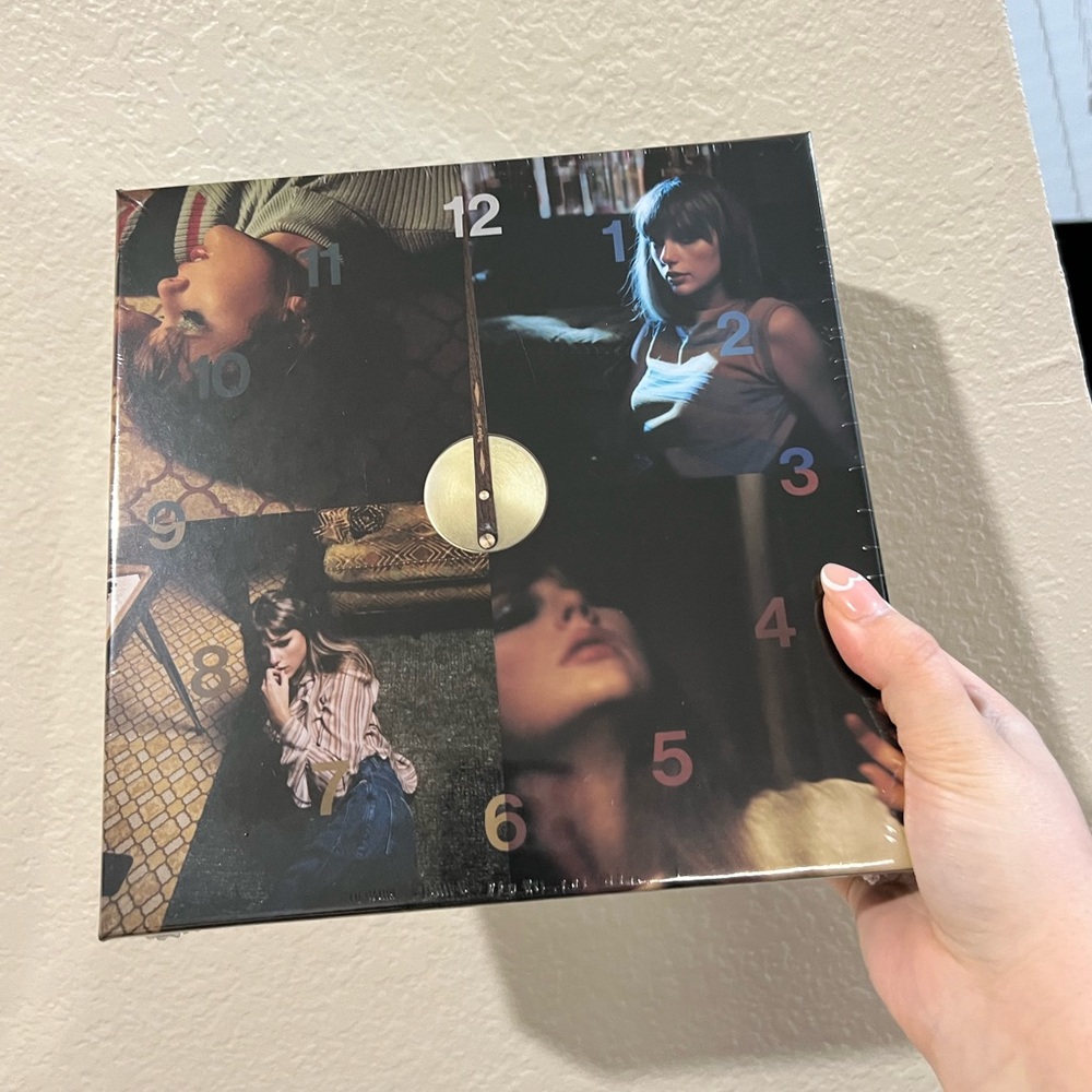 Official Taylor Swift Midnights Clock Puzzle